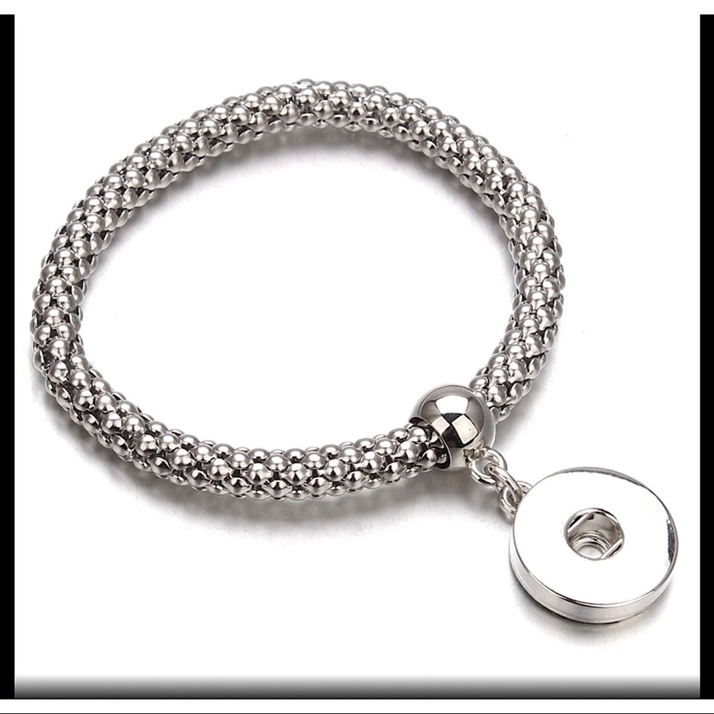❤️Silver elastic bracelet with ginger snap charm